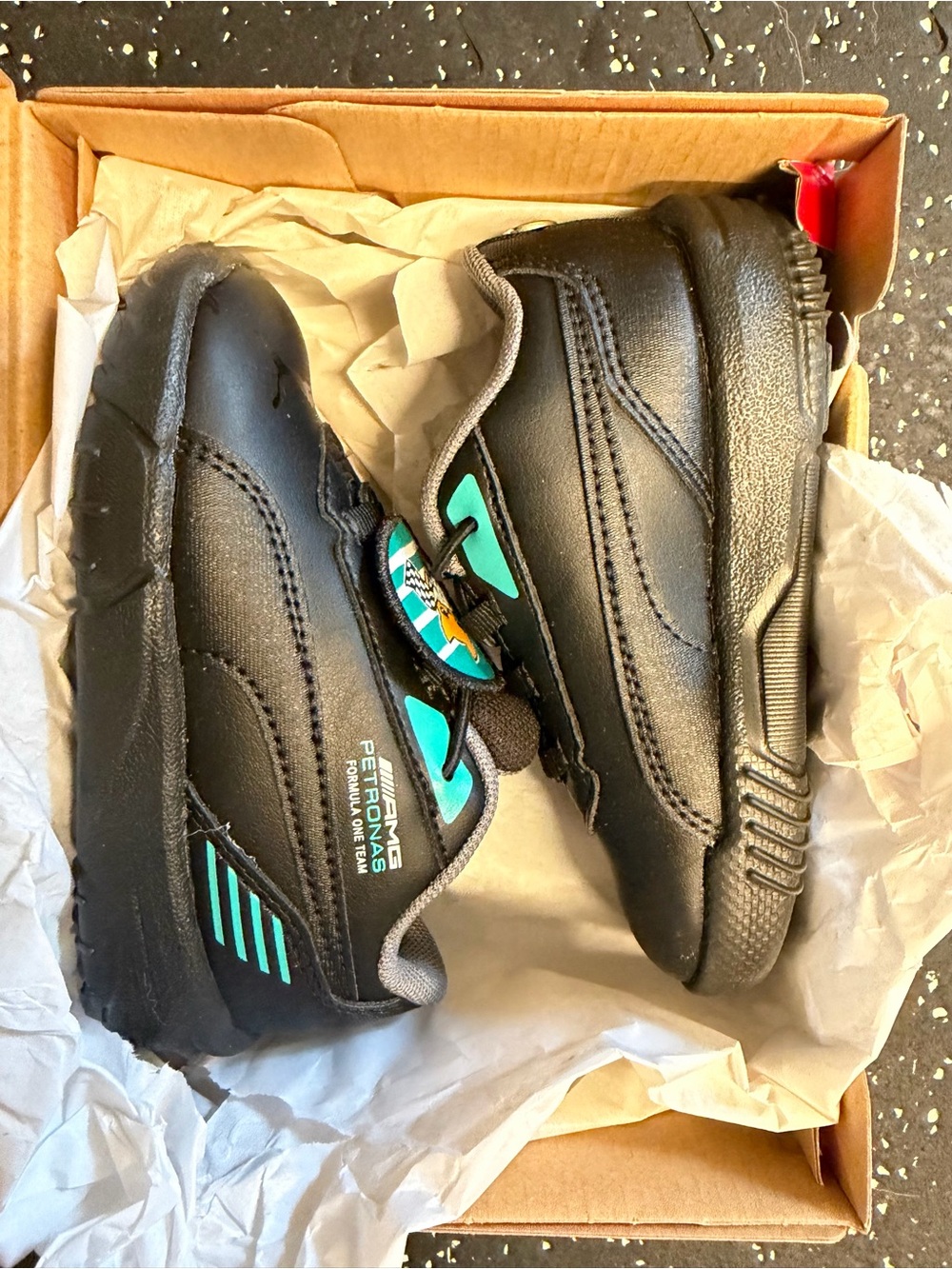 Puma MAPF1 R-Cat Machina AC Inf 7c Kids Black Sneakers with Teal Accents